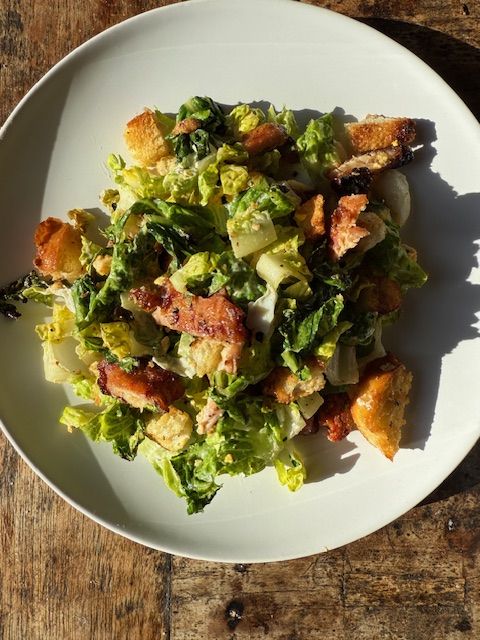 BBQ chicken Seasar Salad met Chorizo